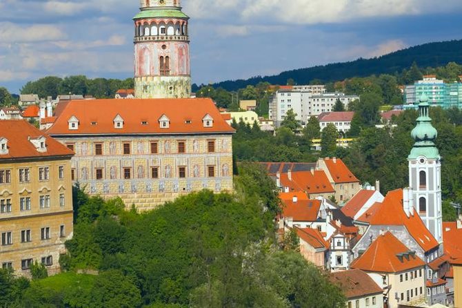 2-Day Hluboka and Cesky Krumlov Tour From Prague - Itinerary Details