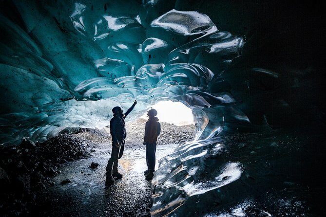 2-Day Ice Cave, Jokulsarlon and South Coast Sightseeing from Reykjavik - Analyzing the Experience: What Makes This Tour Stand Out