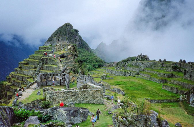 2-Day Private Sacred Valley and Machu Picchu Tour - Travel Requirements