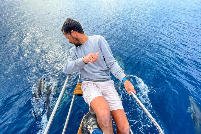 2-Day Private Sailing Tour Around Milos, Kimolos and Polyaigos - Meeting and Pickup