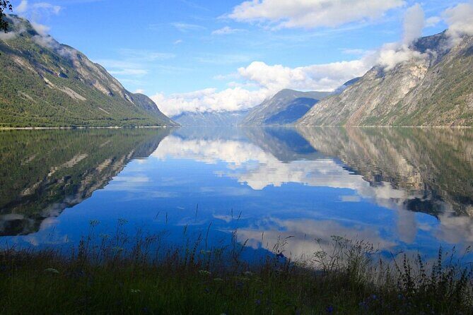 2-Day Round Trip from Bergen: THE GRAND SOGNEFJORD fjords, waterfalls, glacier - Exploring the 2-Day Round Trip from Bergen to the Grand Sognefjord
