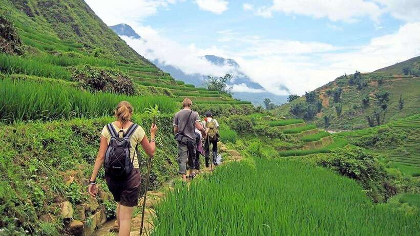 2-Day Sapa Tour From Hanoi With Homestay and Meals Included - Day 2: Exploring Villages and Sapa Town