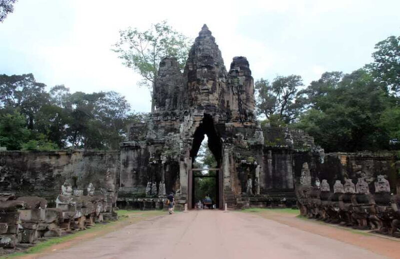 2-Day Temple private Tours - Authenticity and Guide Quality