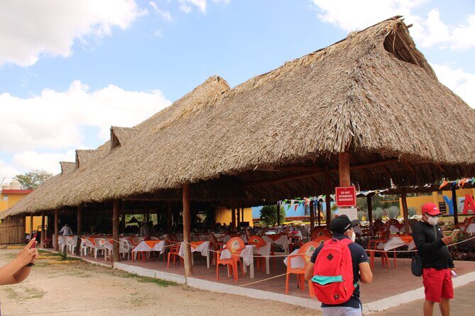 2-day tour: Isla Mujeres catamaran and Chichen Itzá - An In-Depth Look at the 2-Day Cancun Tour