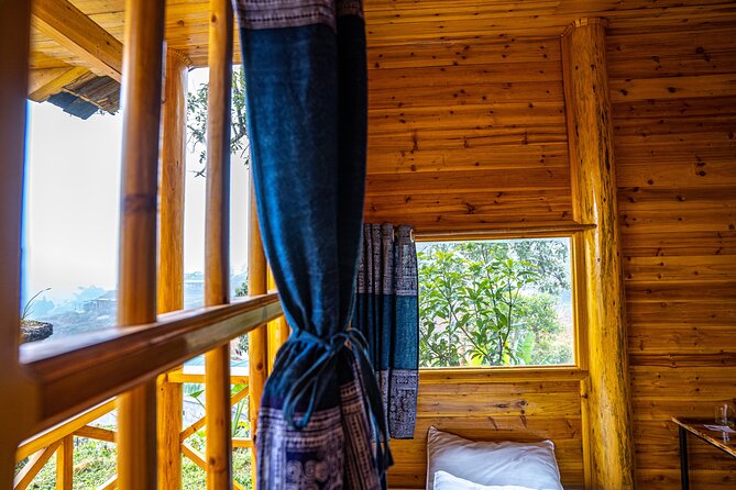 2-Day Trekking Adventure of Sapa From Hanoi With Night Bus - Meeting and Pickup Details