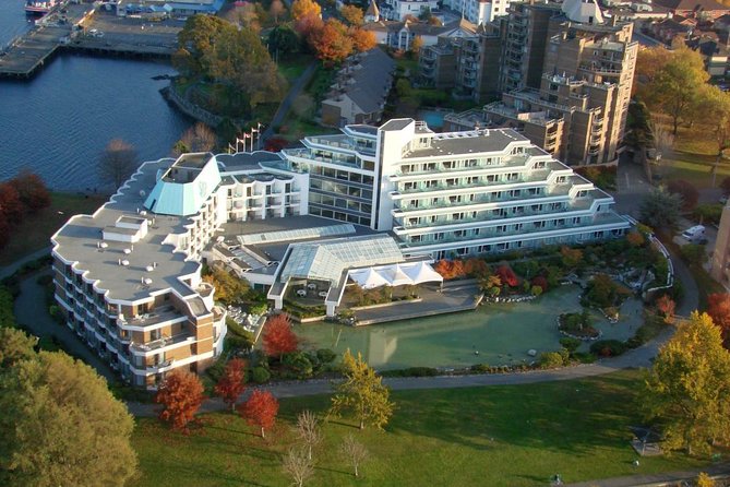 2-Day Victoria & Butchart Gardens Tour With Overnight at the Inn at Laurel Point - Guest Experience and Feedback