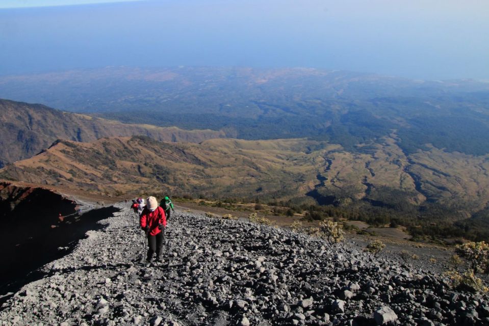 2 Days 1 Night Hiking Mt Rinjani to Summit (Private Package) - Day 2 Itinerary