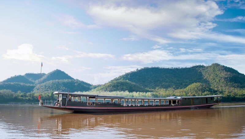 2 Days & 1 Night Mekong River Cruise, Norther Laos - Itinerary and Activities