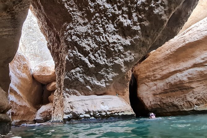 2-Days 1 Night Private Ras Al Hadd Tour - Meeting and Pickup