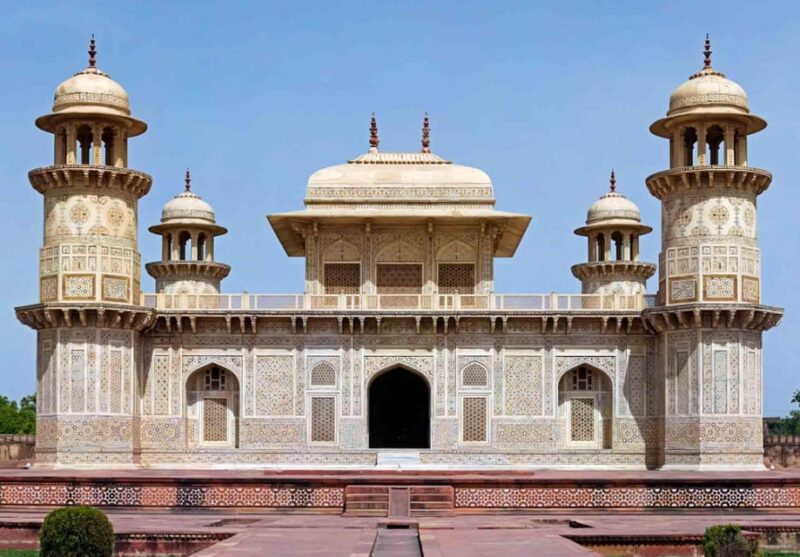 2 Days Agra Mathura Vrindavan Tour From: Delhi - Day 1: Mathura and Vrindavan Exploration