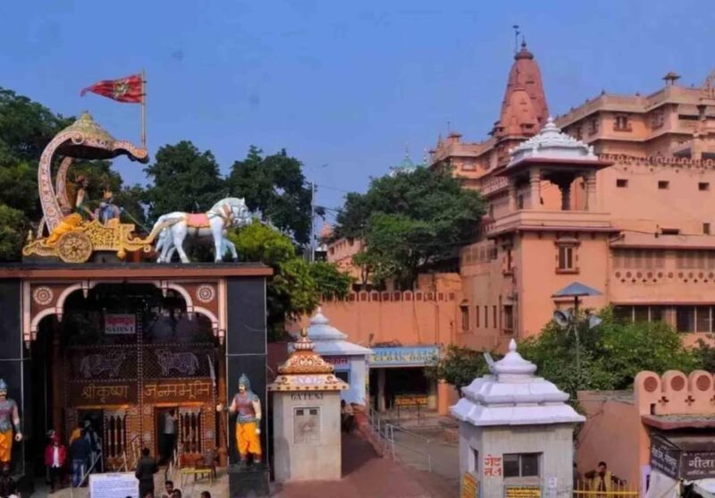 2 Days Agra Mathura Vrindavan Tour From: Delhi - Visit Gokul Nath and Raja Thakur Temples