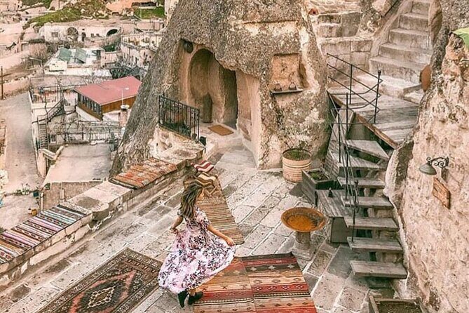 2 Days Small Group Cappadocia North and South Tour - Day 1: From Surreal Valleys to Artistic Traditions