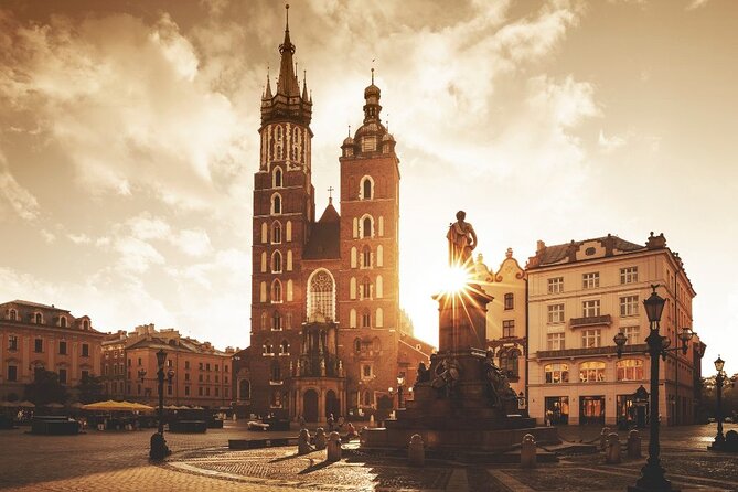 2 Days Tour to Auschwitz and Krakow From Warsaw - Itinerary Details
