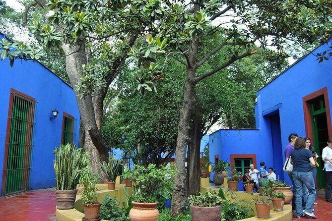 2 Days visiting Basilica of Guadalupe, Pyramids, Frida Kahlo museum & Xochimilco - FAQ