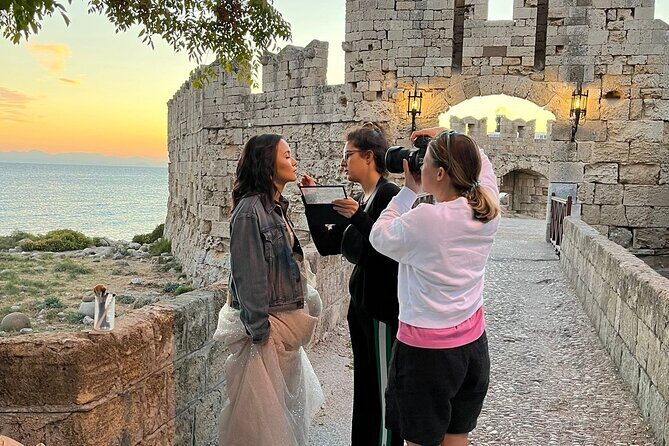 2 Hour Athens Styled Photoshoot with professional photographer - Is It Worth the Price?