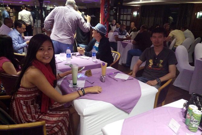 2 Hour Cairo Dinner Cruise on Nile River With Live Band - Accessibility and Participation