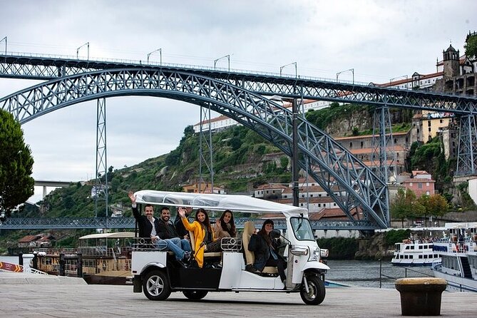 2 Hour Discover Gaia on a Private Eco-Friendly Tuk Tuk Tour - Private Guide Included