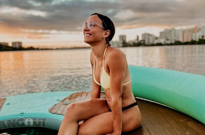 2-Hour Floating Hangout in Condado with Prosseco and Charcuterie - FAQ