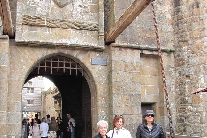 2-Hour Guided Walking Tour of the Mont Saint Michel - Exploring the Abbey