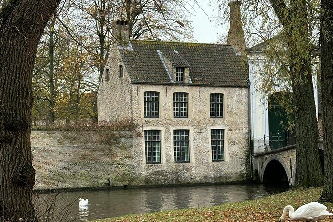 2-Hour Historical Walking Tour in Bruges with Praline Included - FAQ