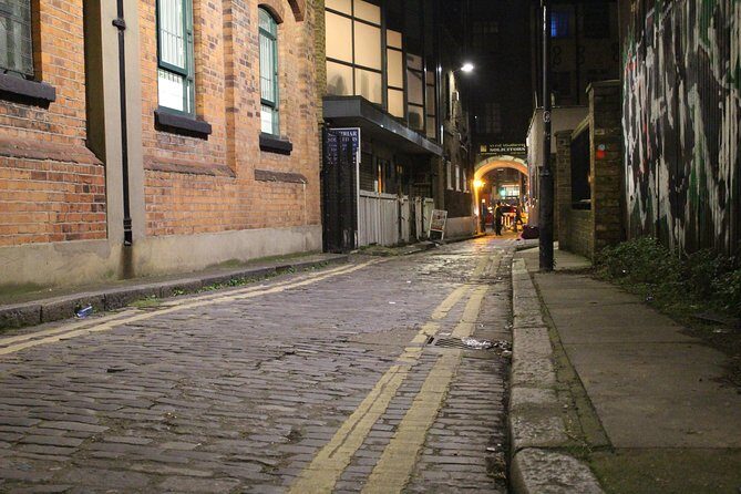 2-Hour Jack the Ripper Guided Walking Tour in Whitechapel, London - The Overall Experience: Who Will Love It?