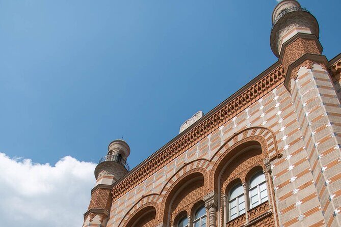 2-Hour Jewish Quarter Walking Tour in Budapest with Historian - A Deep Dive into the Tour Experience