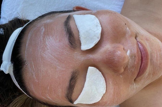 2-Hour Private Botanical Facial with Hand Dip Experience - Who Should Consider This?
