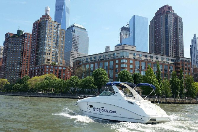 2-Hour Private Luxury Boat Tour in New York City - Booking Information and Accessibility