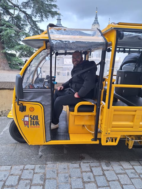 2-Hour Tuk Tuk Tour of the Best of Madrid With Audio Guide - Itinerary Highlights