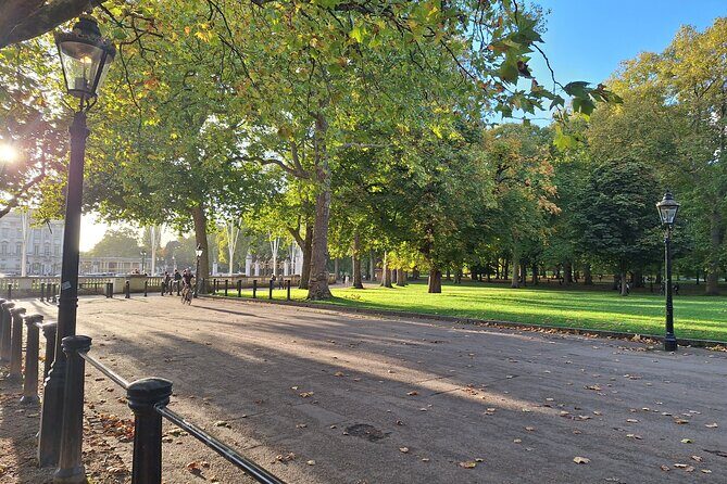 2 Hour Walking Tour from Buckingham Palace to Big Ben - The Sum Up