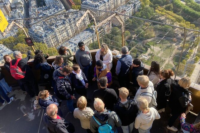 2 Hours Eiffel Tower Guided Tour Paris (Elevator) - Guided Tour Inclusions