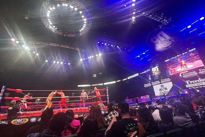 2 hours Lucha Libre Show (mexican wrestling) with transport - Key Points