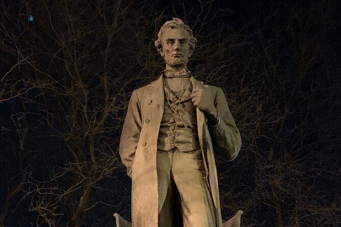 2 hours Private Evening Walking Tour with the Ghosts of Chicago - Is It Worth the Price?