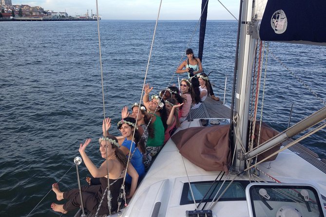 2 Hours Private Sailing Tour in Lisbon - Transportation and Participation