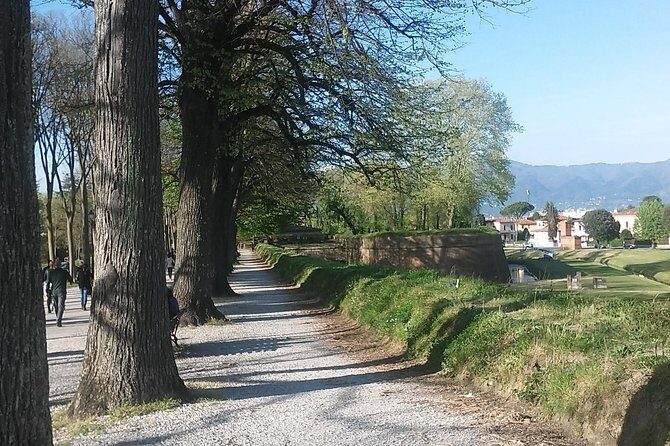 2-Hours Relax Walking Tour Through Lucca - FAQ