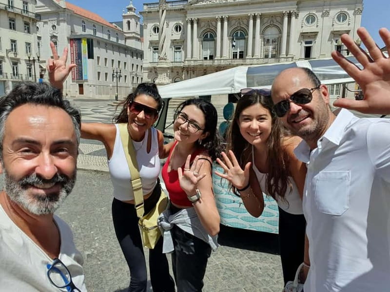 2 hours tour for your first day in Lisbon - Key Points  
