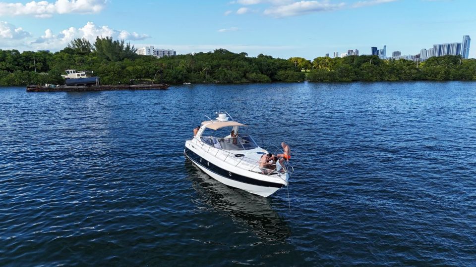 2 HOURS Yacht in Miami for Up to 12 People - Recap
