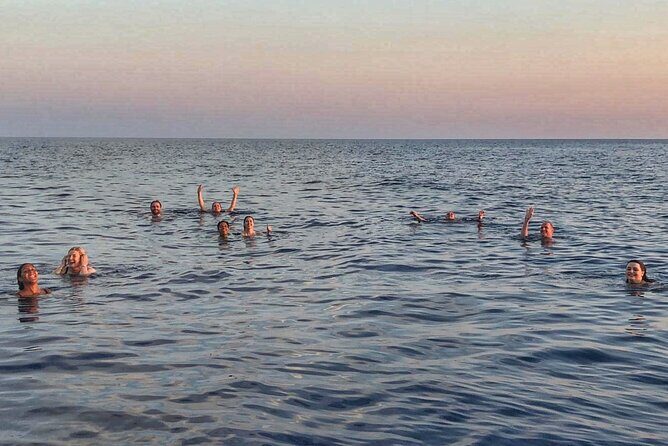 2 Hr Shared Cinque Terre Sunset Cruise with Swim Stop {wine inc!} - FAQs