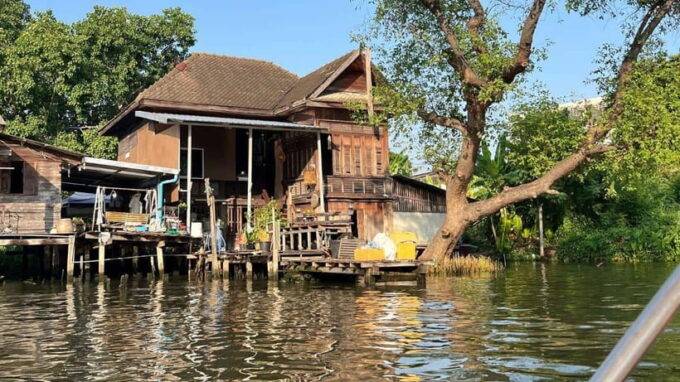 2 Hrs Private Bangkok Canal Boat Tour: Traditional Flat Boat - Customer Feedback