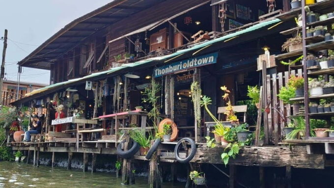 2 Hrs Private Bangkok Canal Boat Tour: Traditional Flat Boat - Frequently Asked Questions