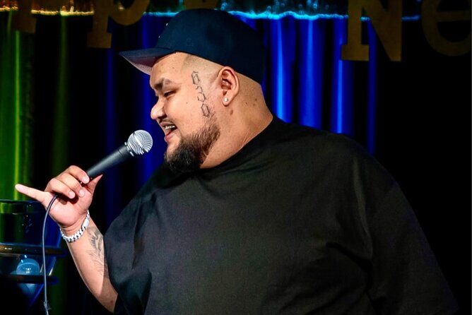 2-Night Bundle: Hollywood Night Tour with Dinner & Comedy Show - Whats Included and Whats Not