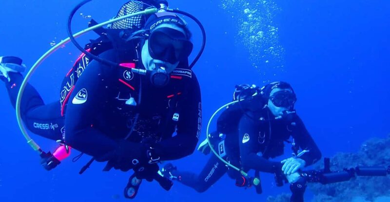 2 PRIVATE GUIDED DIVES - Dive Details