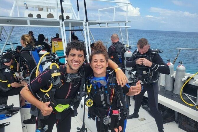 2 tanks for certified divers - Practical Details for Travelers