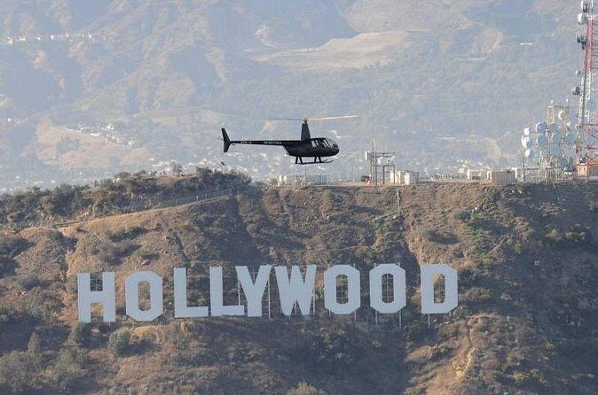 20-Minute LA, Hollywood, and Celebrity Tour by Helicopter - The Experience at a Glance
