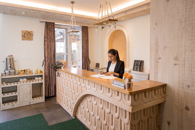 25 Days 300 Hours Advanced Yoga Teacher Training in Nepal - Participant Requirements