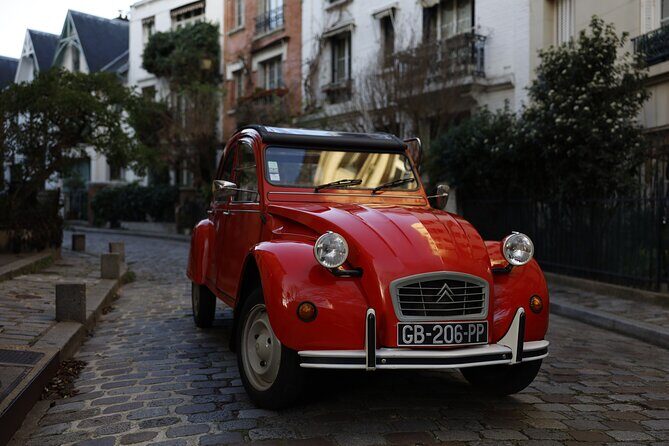 2cv Paris tours Saint Germain Quarter Cabaret Ticket Experience - Key Points