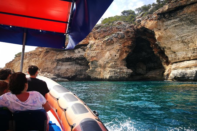 2H. Boat Tour From Cala Figuera to Caló Del Moro and S'almonia - Learning About the Islands History