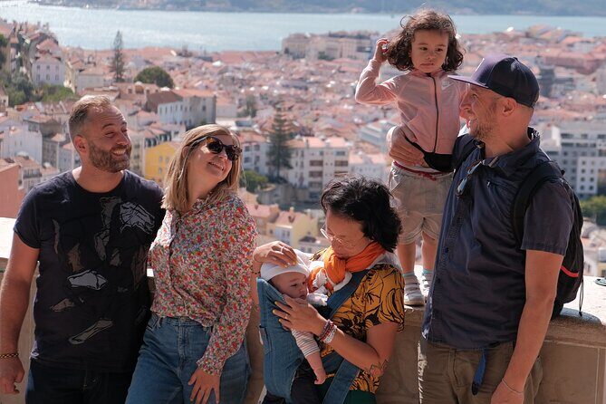 2H - Private Tour in Lisbon by Tuk-Tuk (Fluent French) - Stop 6: Alfama District