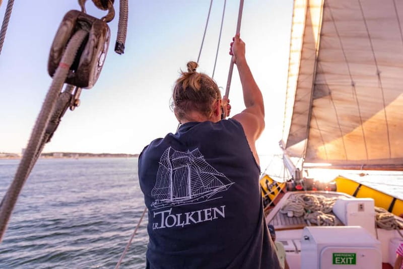 2h Sailing Trip on a Historic Tall Ship from the Pier - An Authentic Maritime Adventure