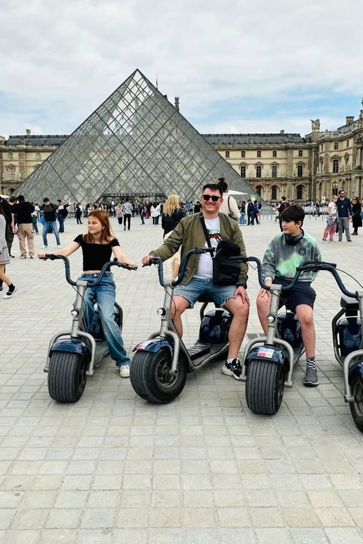 2H VIP Paris - Private City Highlights Fat Tire Tour - Tour Features